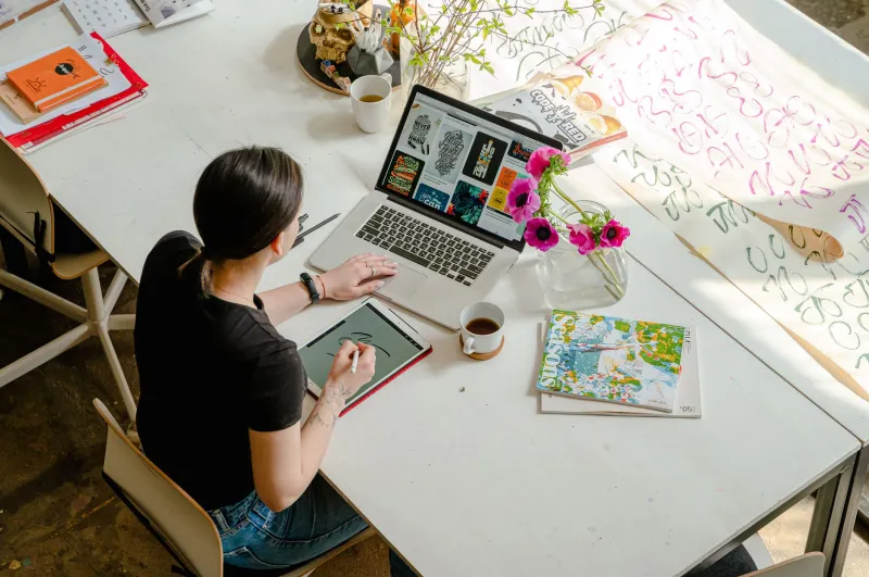 Ctrl+Alt+Delete the Algorithm: Why Creators Are Going Back to Clipart to Own Their Visual Voice